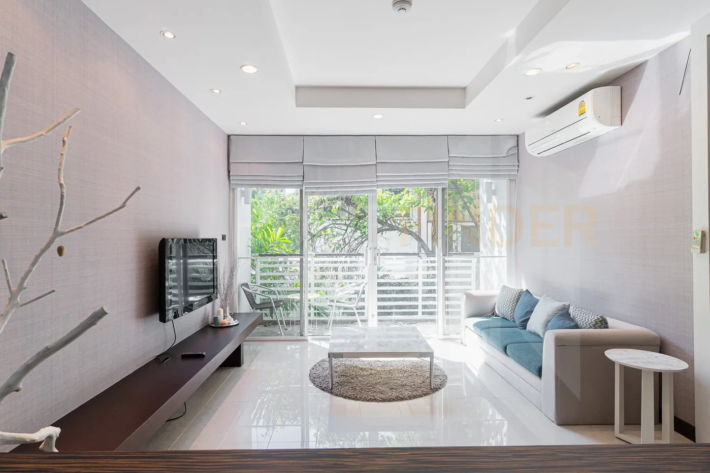 picture Avenue 61 2 bedrooms, for rent - 1/8