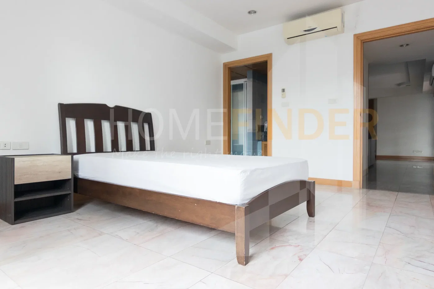 picture Royal Castle 3 bedrooms, for rent - 12/22