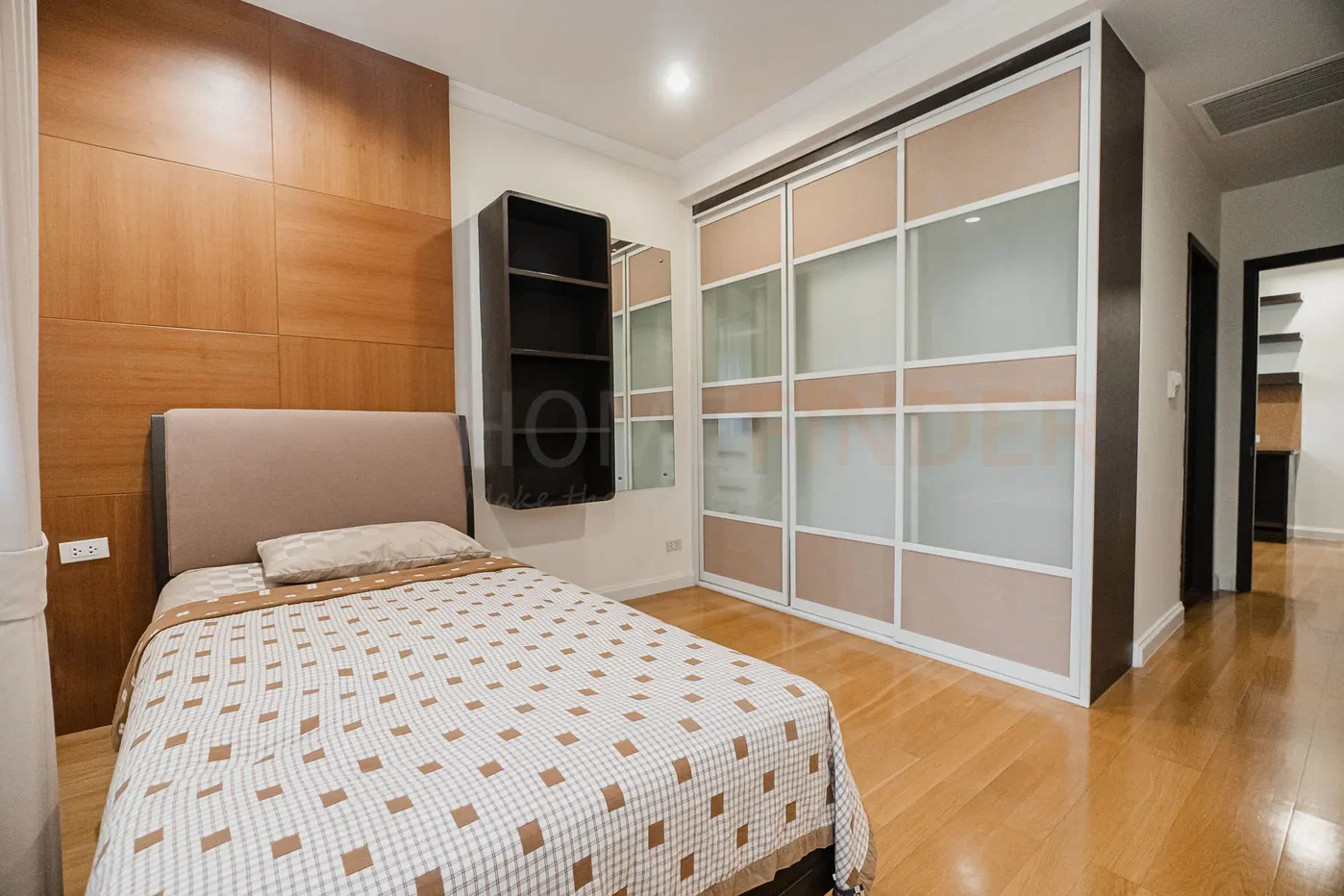 picture The Cadogan Private Residence 3 bedrooms, for rent - 8/16