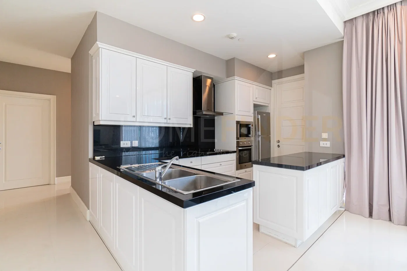 รูป Royce Private Residences 2 bedrooms, for rent - รูปที่ 2/8