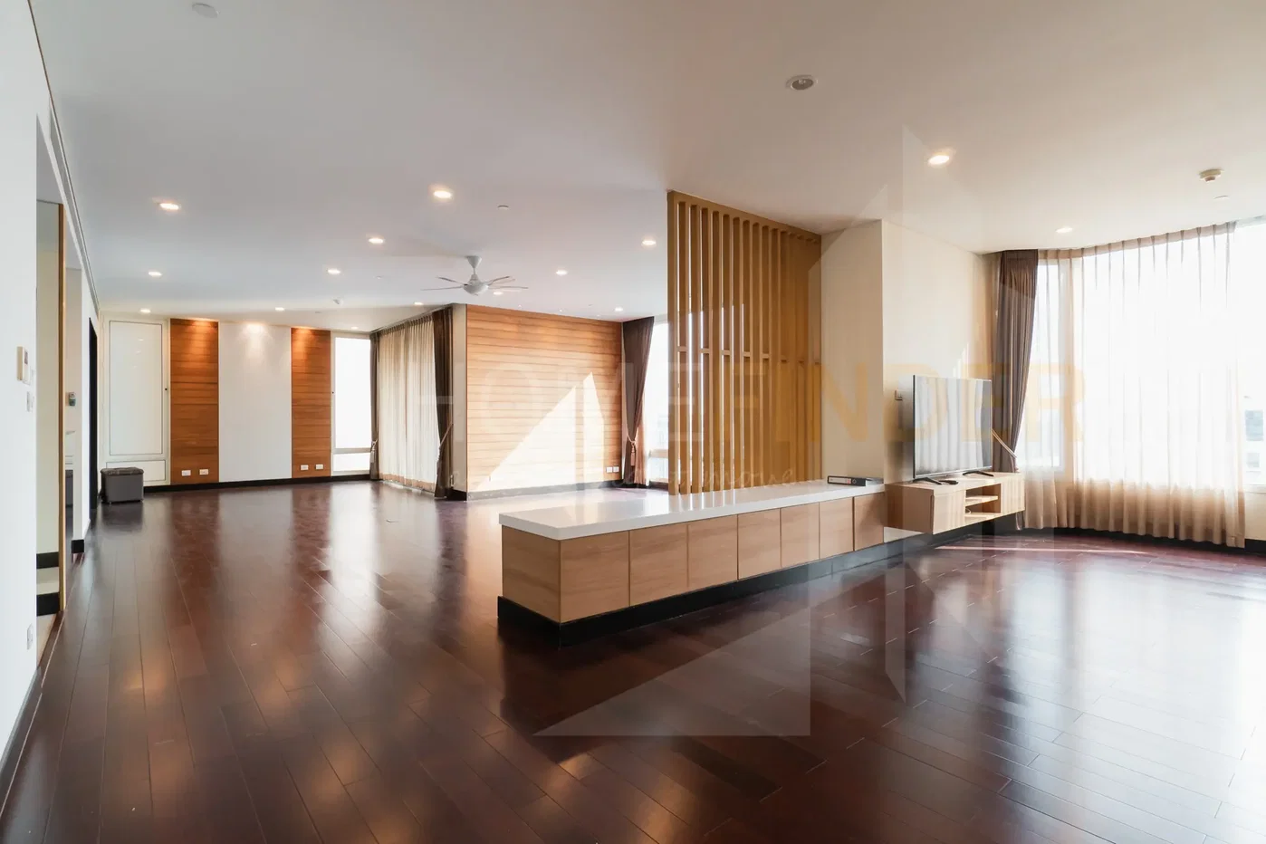 picture The Park Chidlom 3 bedrooms, for rent - 23/33