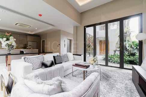 Arna Ekkamai 65 - 4 bedroom house in Ekamai, Bangkok 4 bedrooms, for sale