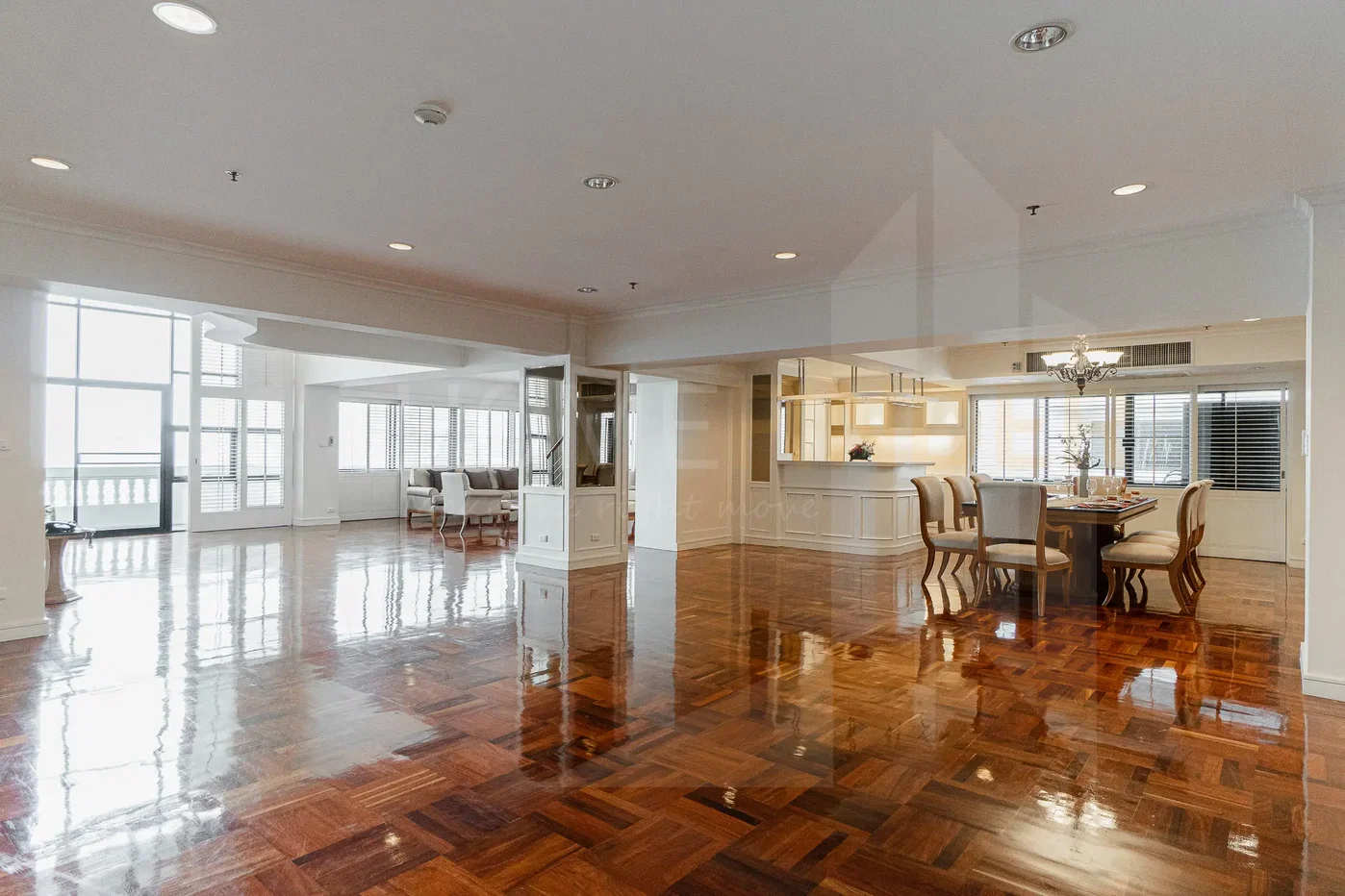 picture Centre Point Residence Phromphong Bangkok 4 bedrooms, for rent - 2/18