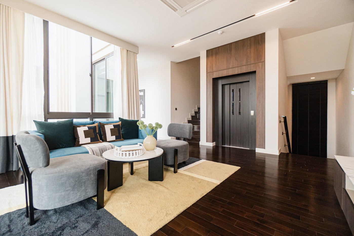 รูป แกรนด์ บางกอก บูเลอวาร์ด พระราม 9 - กรุงเทพกรีฑา ยูนิต พล็อต 17 5 bedrooms, for sale - รูปที่ 9/14