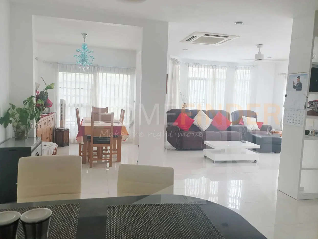 รูป Passorn Prestige Onnut 4 bedrooms, for sale - รูปที่ 2/8