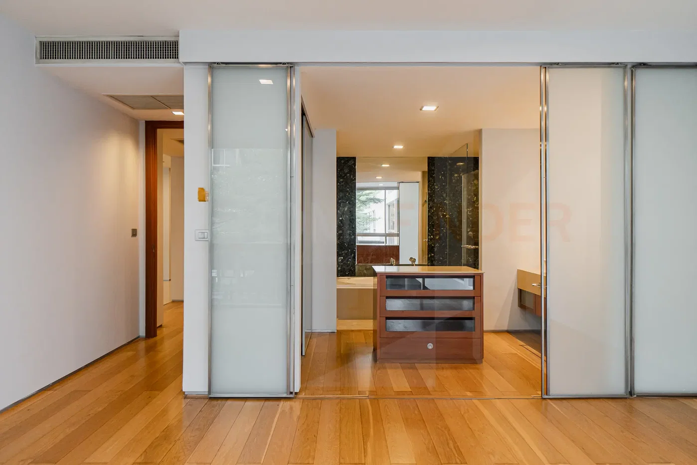 รูป Ficus Lane 3 bedrooms, for rent - รูปที่ 2/20