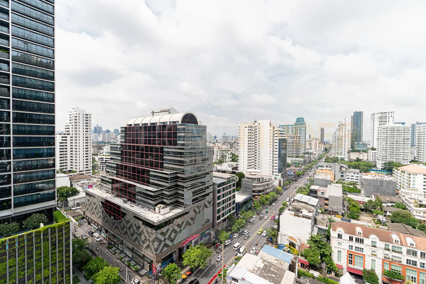 picture KHUN by YOO inspired by Starck 2 bedrooms, for rent - 11/11