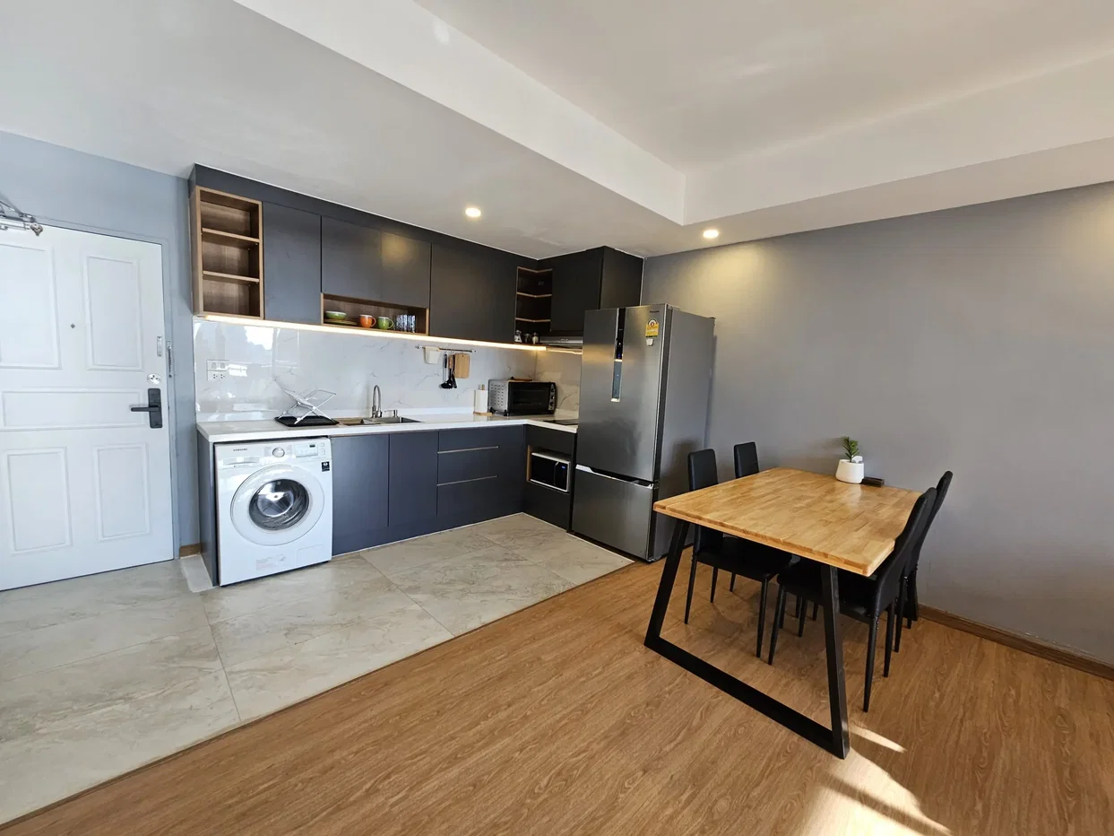 picture Monterey Place Condo 2 bedrooms, for rent - 3/10