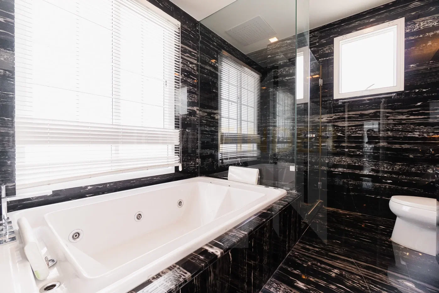 รูป Narasiri Bangna - Luxury gated housing community in Bang Na 4 bedrooms, for rent - รูปที่ 11/18