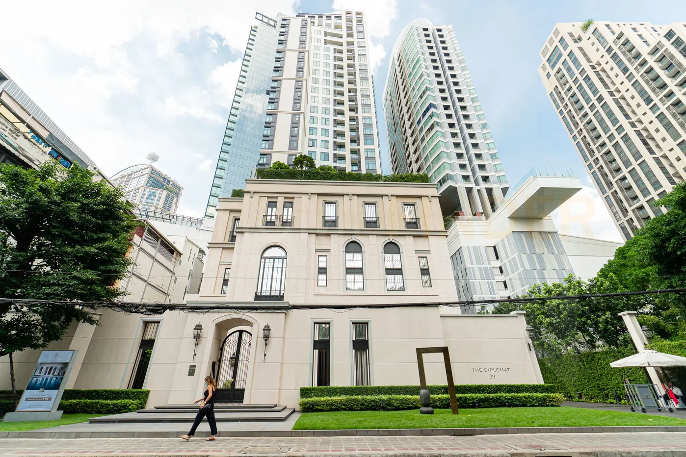 picture The Diplomat 39 2 bedrooms, for rent - 10/12
