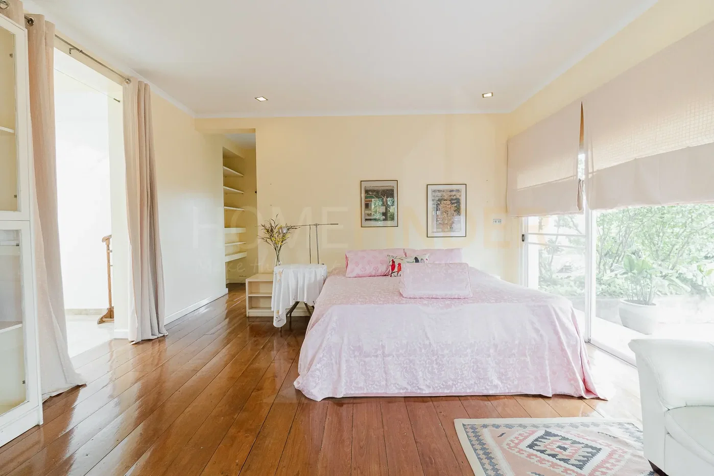 รูป Thai-Modern House near Chaeng Watthana 6 bedroom house - Close to Government Center 6 bedrooms, for sale - รูปที่ 11/23