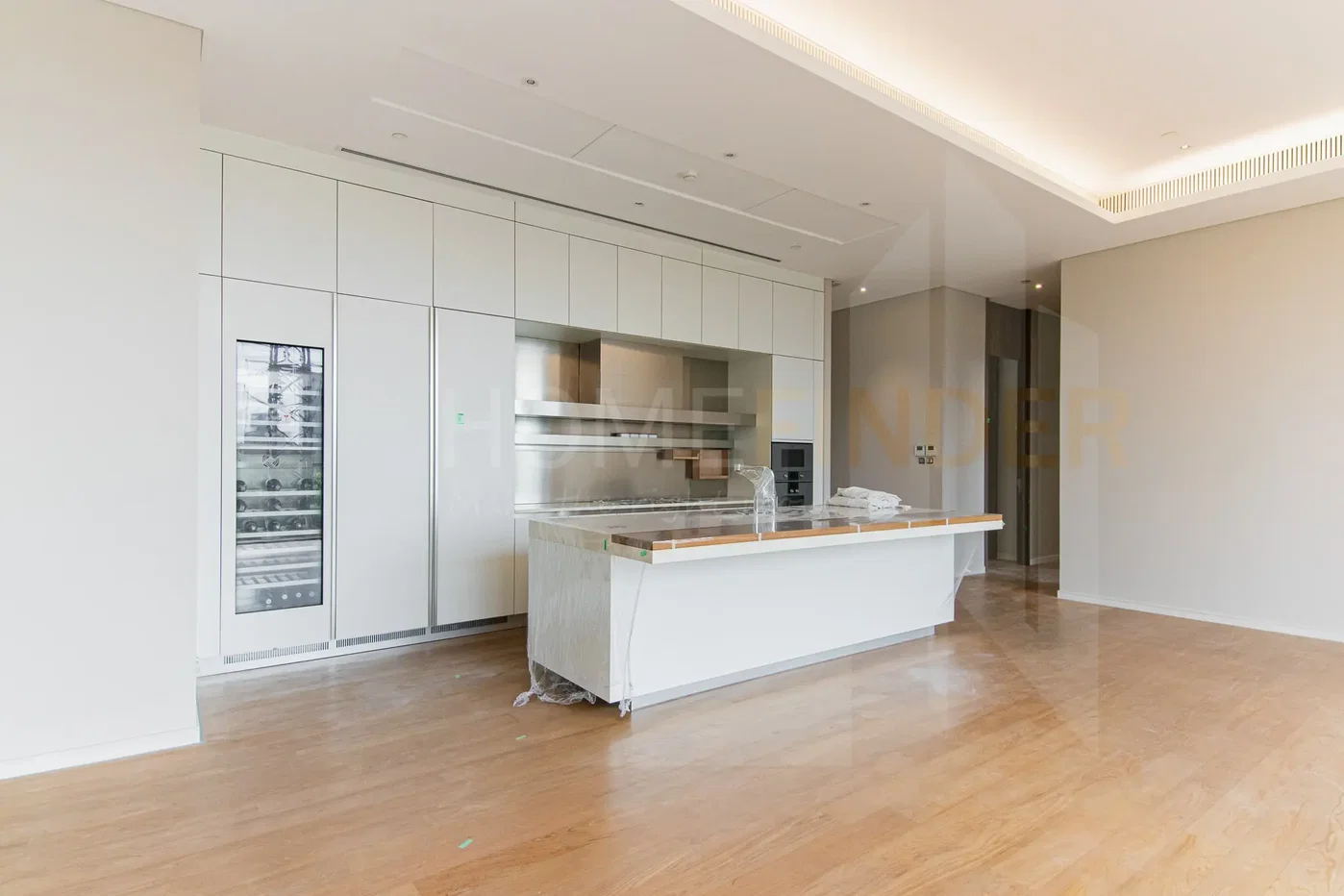 picture Sindhorn Lumpini 3 bedrooms, for sale - 1/13