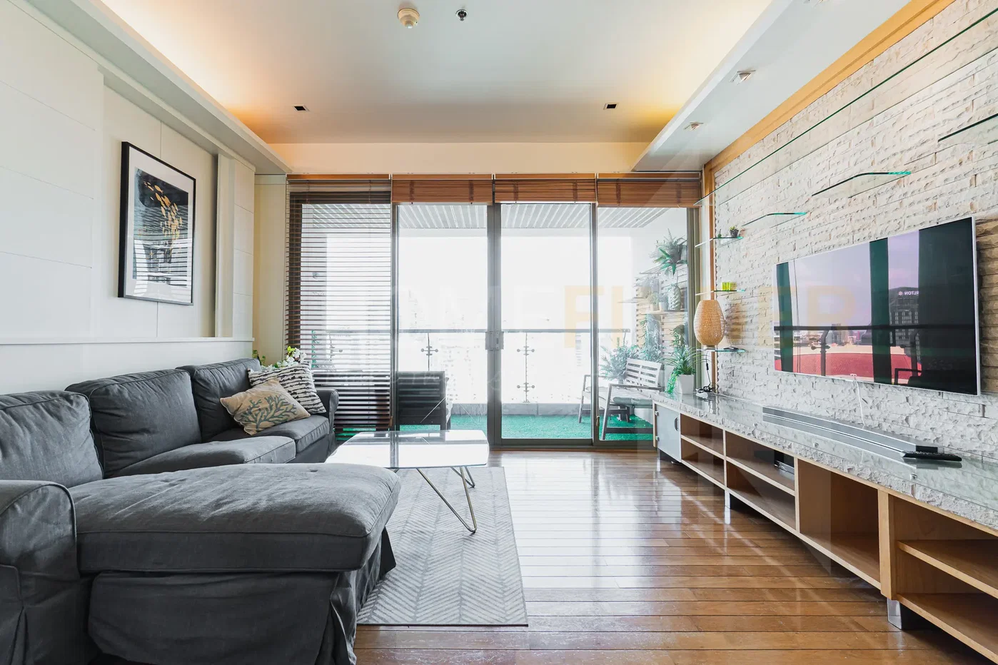 picture The Lakes 2 bedrooms, for rent - 4/15