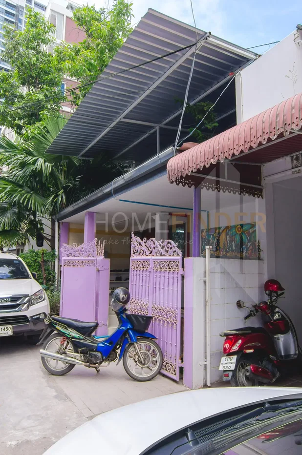 picture TownHouse Sukhumvit 3 bedrooms, for sale - 5/5