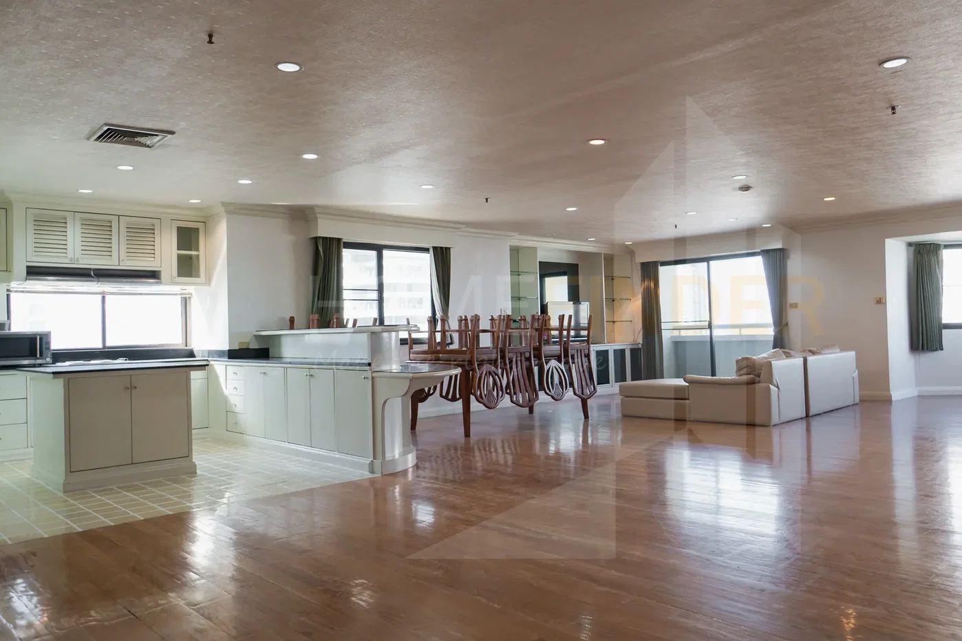 picture Baan Suanpetch condominium 3 bedrooms, for rent - 3/21