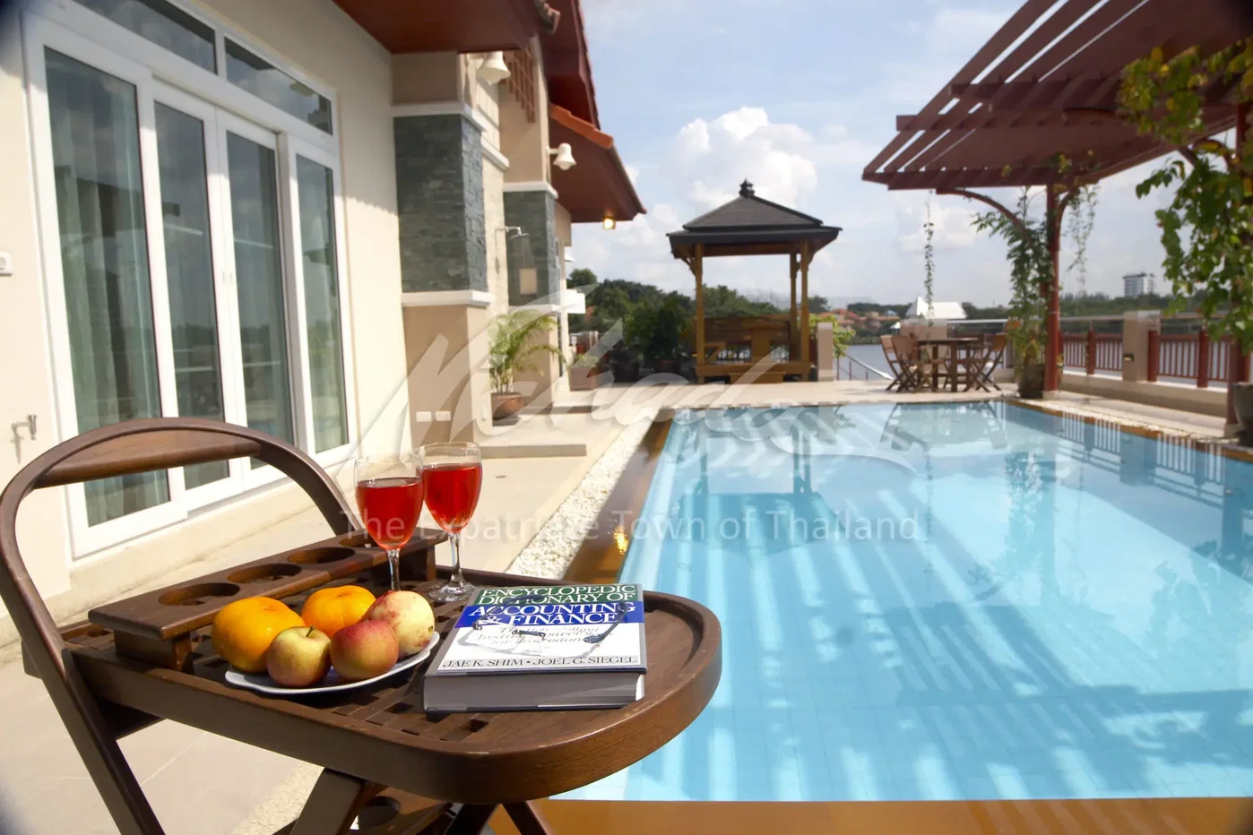 picture Baan Rim Lake (Tropical Residence) 4 bedrooms, for rent - 4/9