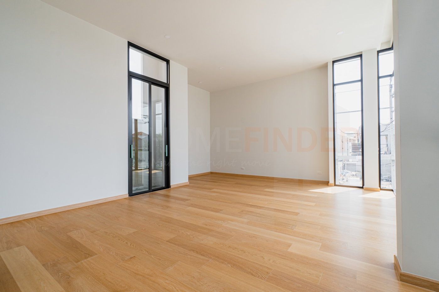 รูป The Master Ekkamai-Ramintra 4 bedrooms, for sale - รูปที่ 18/30