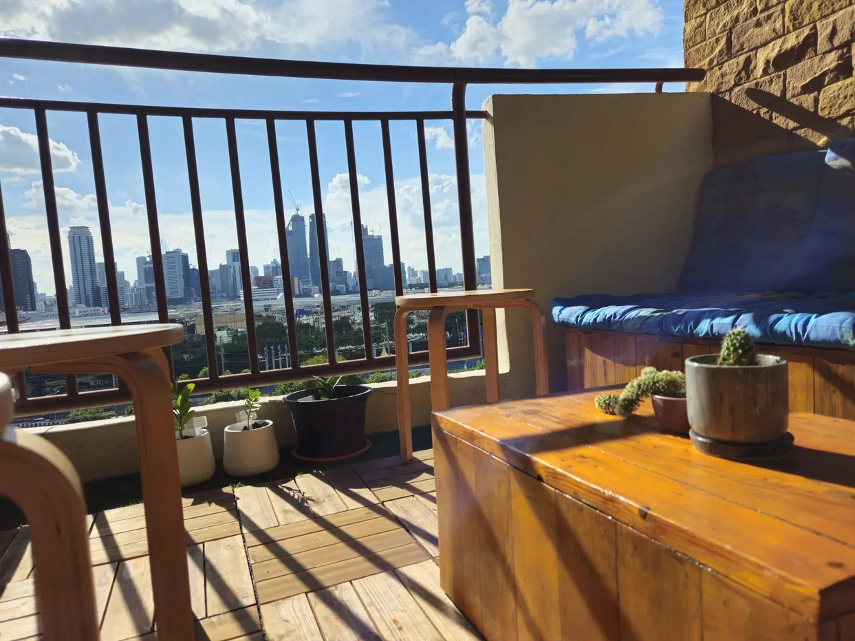 picture Monterey Place Condo 2 bedrooms, for rent - 8/10