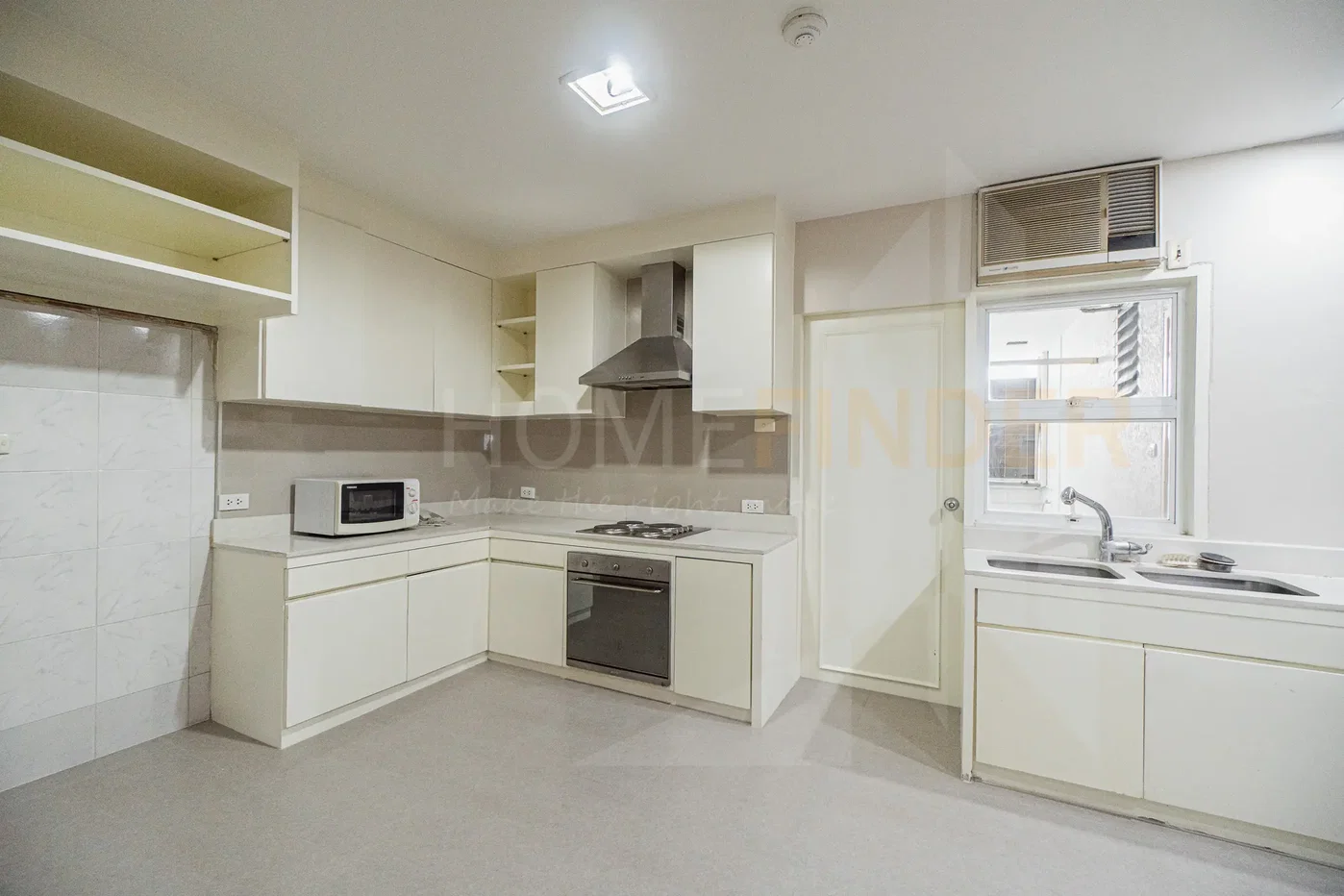 รูป Baan Yen Akard 3 bedrooms, for rent - รูปที่ 3/9