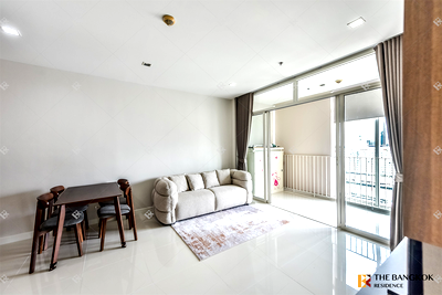 Condos for sale : Ideo Verve Ratchaprarop Comfortable and Ready to Move-in near Airport Rail Link Ratchaprarop Station