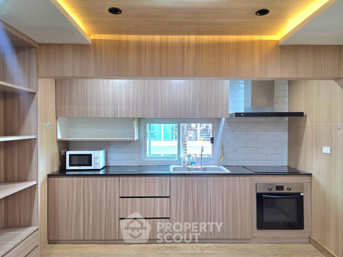 รูป คอนโด 1-ห้องนอน ที่ เอส ฟิฟตี้ คอนโดมิเนียม ใกล้ พัทยาใต้ (ID 3257623) - รูปที่ 8/16