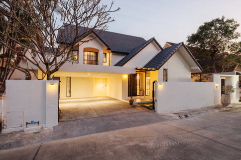 รูปภาพ 🏡 ให้เช่าบ้านเดี่ยวหรู Pool Villa – พฤกษาทอง ทำเลสันผีเสื้อ