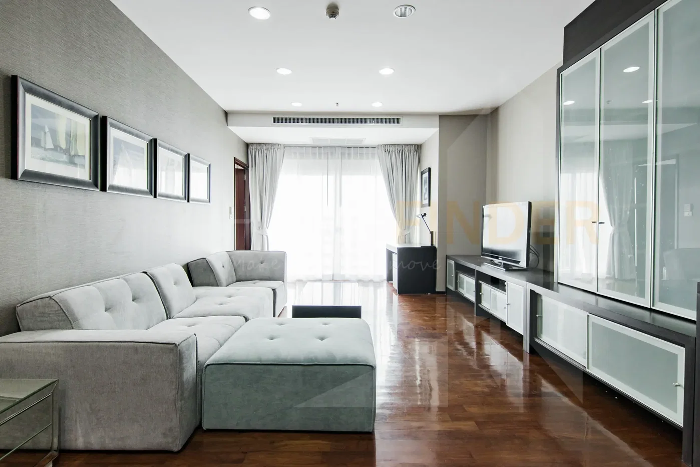 picture Noble Ora 2 bedrooms, for rent - 1/13
