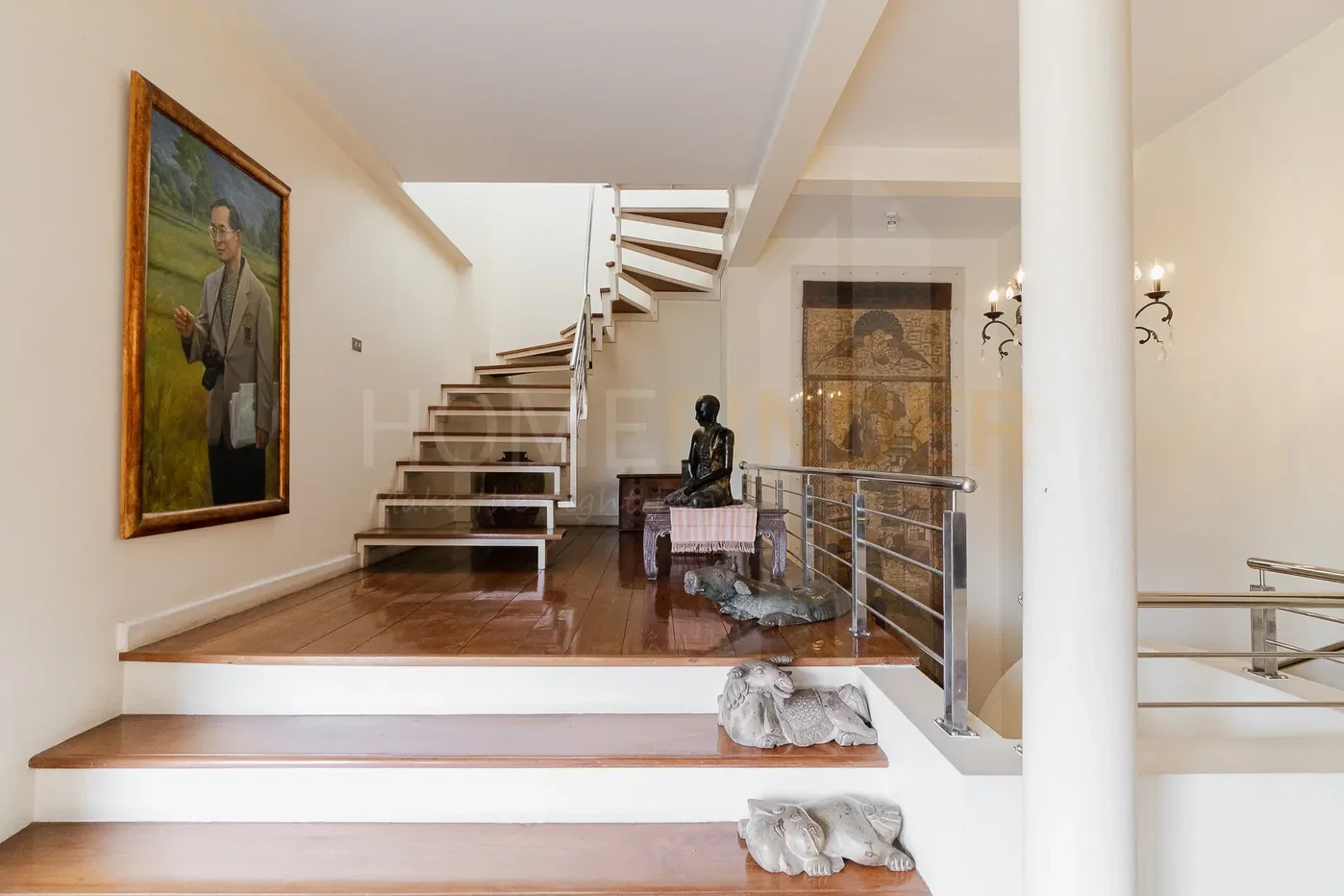รูป Thai-Modern House near Chaeng Watthana 6 bedroom house - Close to Government Center 6 bedrooms, for sale - รูปที่ 6/23