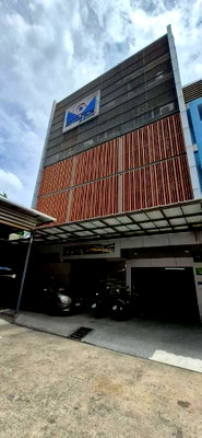 โรงงาน วิทยาลัยพณิชยการเชตุพน : ขายสำนักงาน/โรงงาน 6 ชั้น พระราม 3 พื้นที่ 1,500 ตร.ม. ที่ดิน 109 ตร.ว. ใกล้สาทร-ทางด่วน