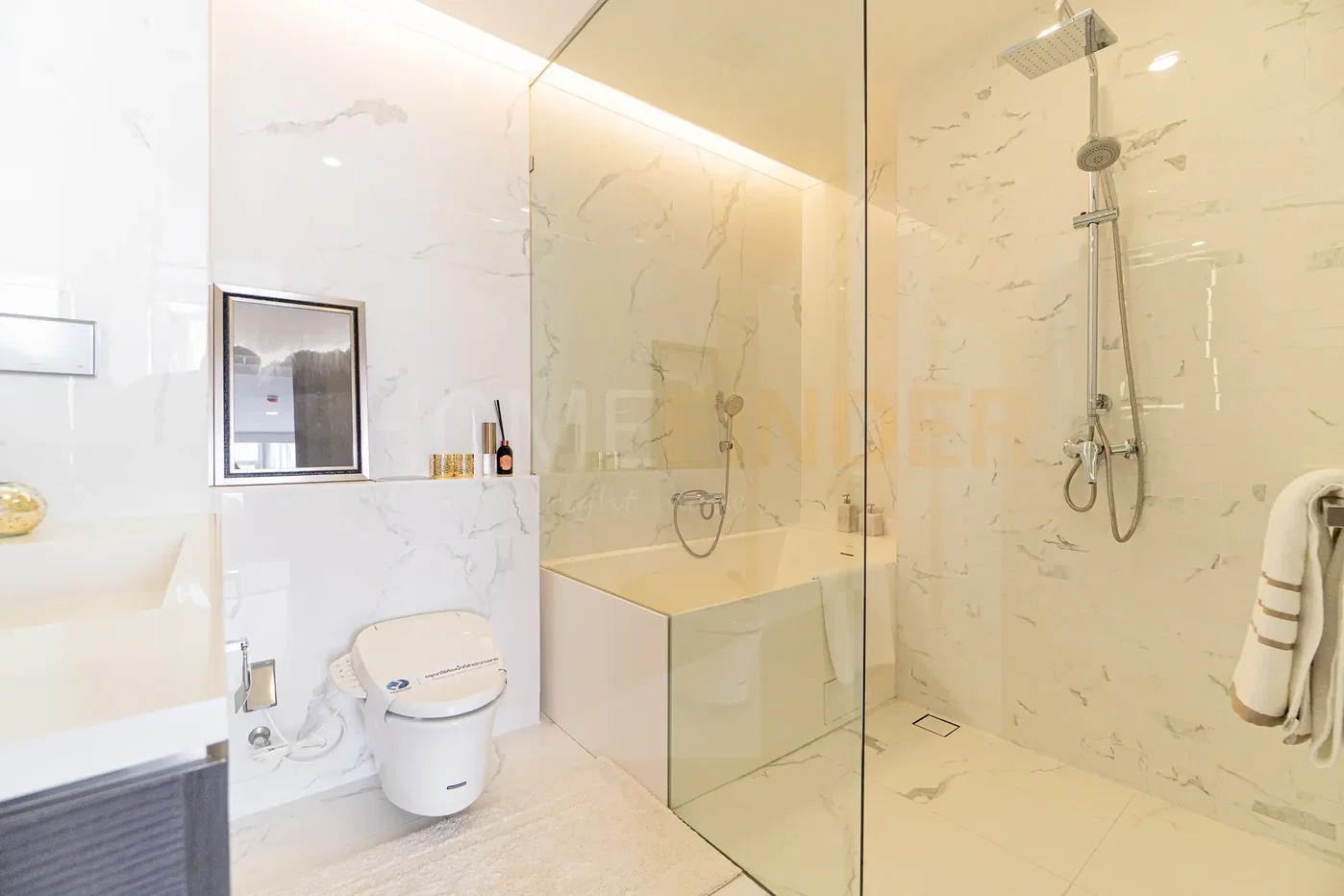picture Siamese Exclusive Queens 3 bedrooms, for sale - 10/12