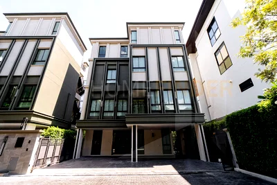 Houses for sale J Avenue Thonglor : Lavista Prestige Village Ekkamai 10 3 bedrooms, for sale