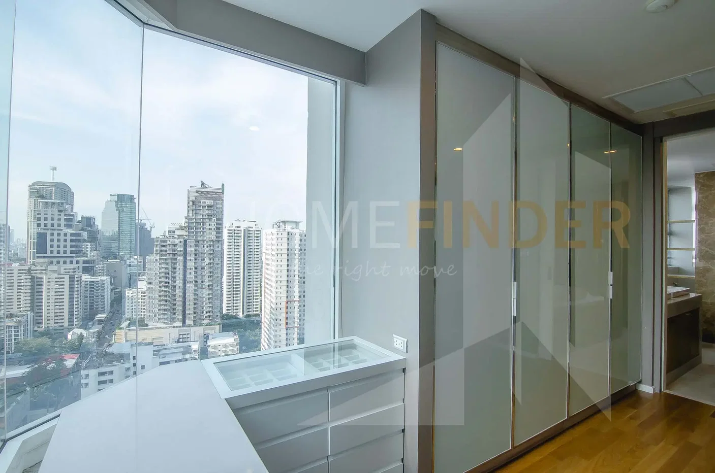 picture Ideal 24 4 bedrooms, for rent - 5/6