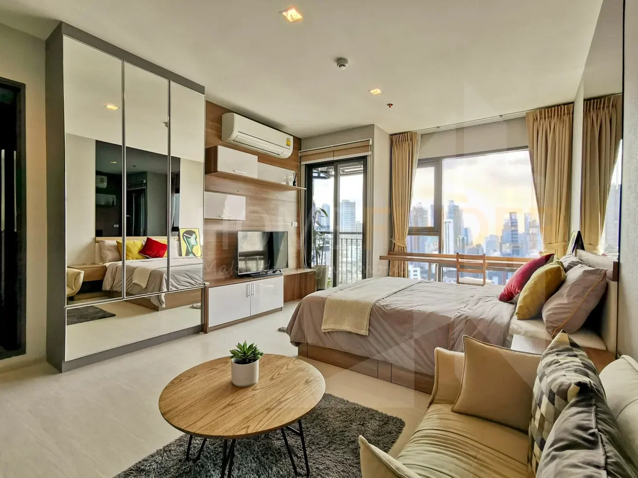 picture Rhythm Sukhumvit 36 studio, for sale - 1/5