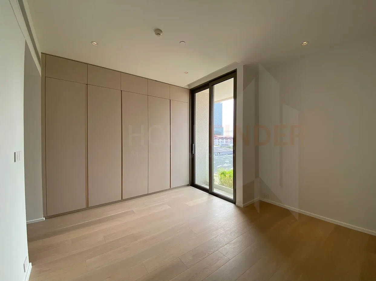 รูป A luxurious modern minimalist-style 4 bedrooms, for sale - รูปที่ 18/30