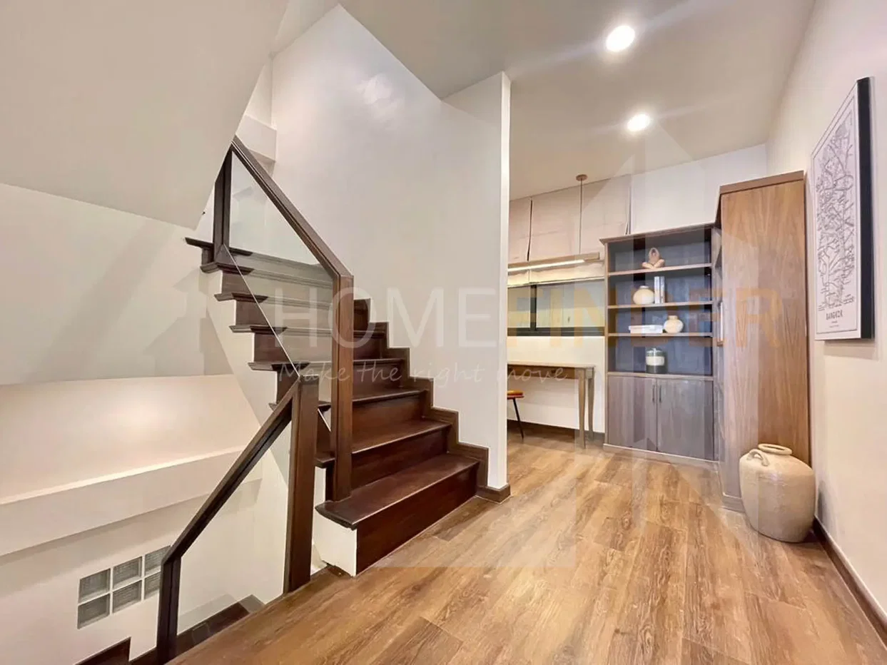 รูป Townhouse in Silom Soi11 3 bedrooms, for rent - รูปที่ 11/12