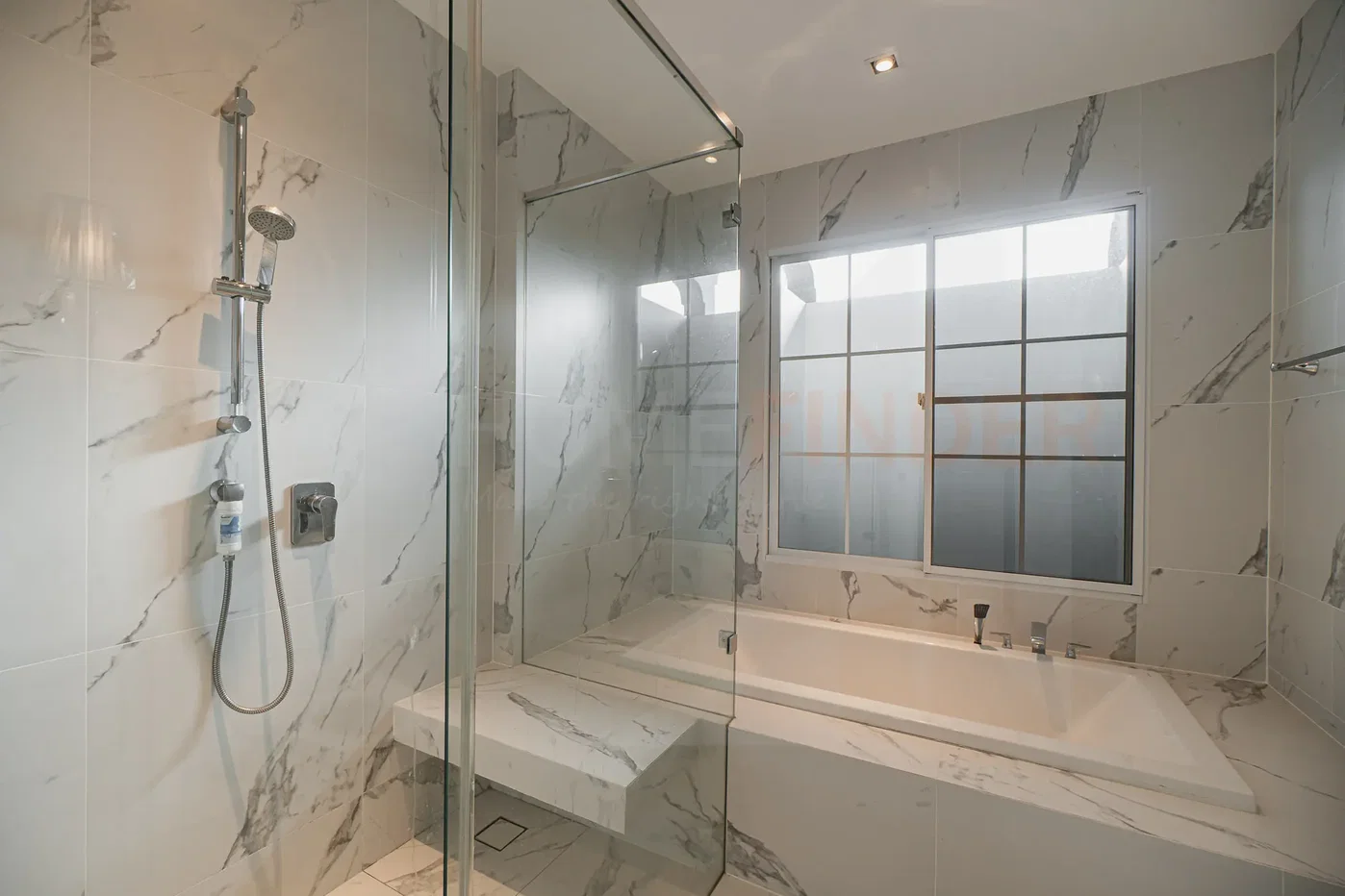picture Nantawan Ramintra - Paholyothin 50 4 bedrooms, for rent - 8/12