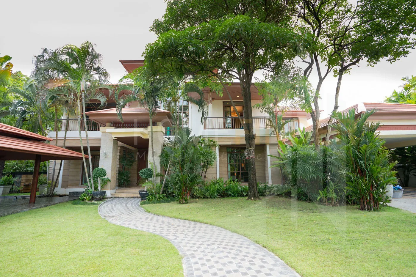 picture Narasiri Pattanakarn 5 bedrooms, for sale - 26/27
