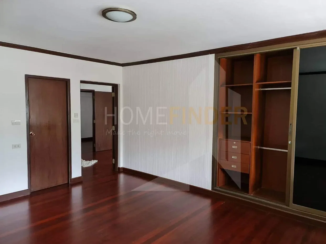 รูป House in Ekkamai Soi 4 3 bedrooms, for rent - รูปที่ 4/7