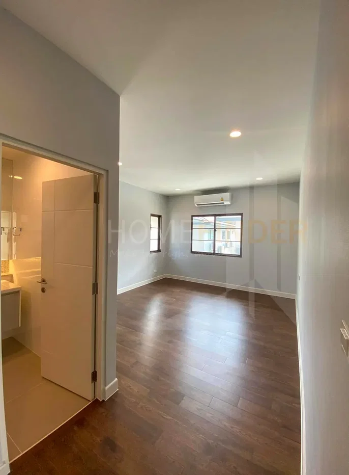 picture Setthasiri Phahol-Watcharapol 4 bedrooms, for sale - 7/15