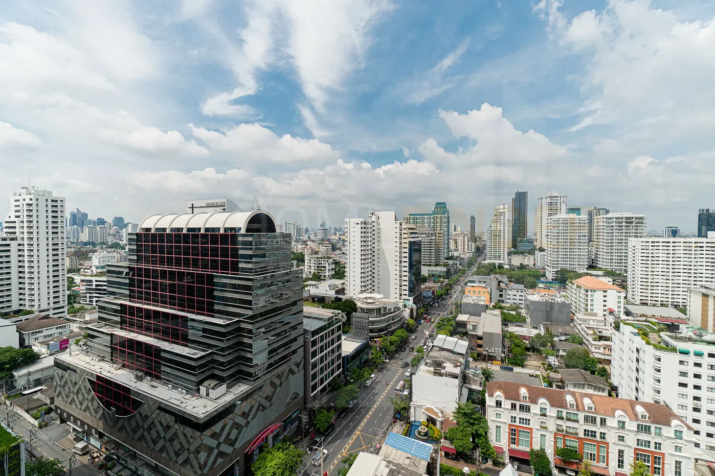 picture KHUN by YOO inspired by Starck 2 bedrooms, for rent - 11/11