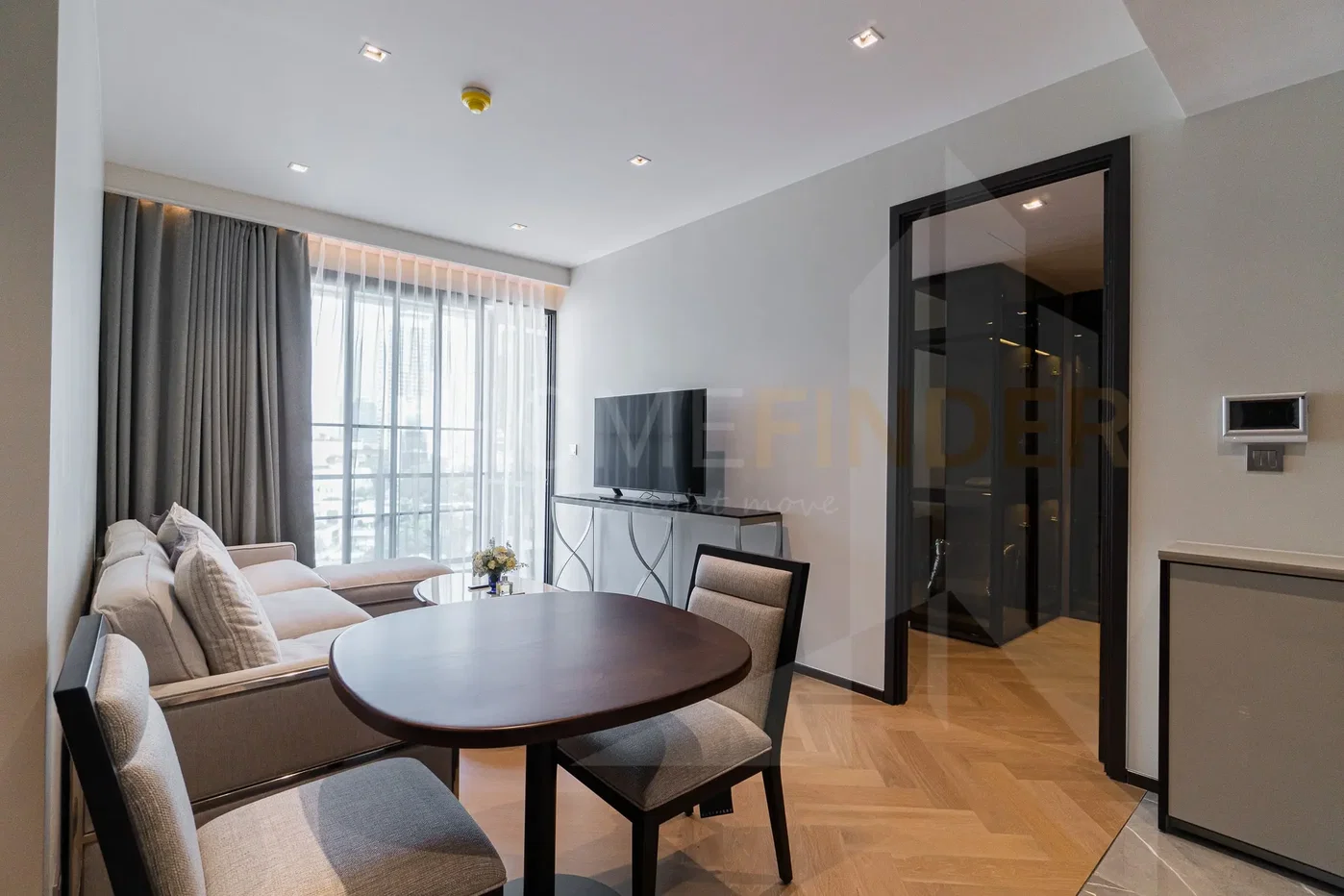 รูป The Reserve Sukhumvit 61 2 bedrooms, for rent - รูปที่ 3/10