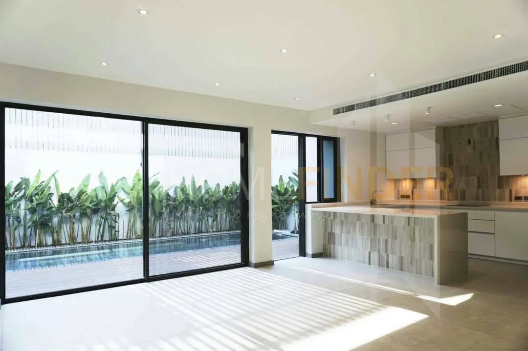 รูป For rent 4 bedroom Single Detached House with pool in Thonglor, Sukhumvit, Bangkok 4 bedrooms, for rent - รูปที่ 2/10