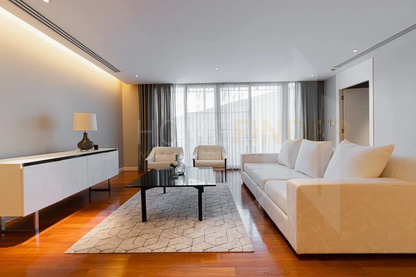 รูป La Citta Penthouse (Thonglor 8) 3 bedrooms, for rent - รูปที่ 2/9