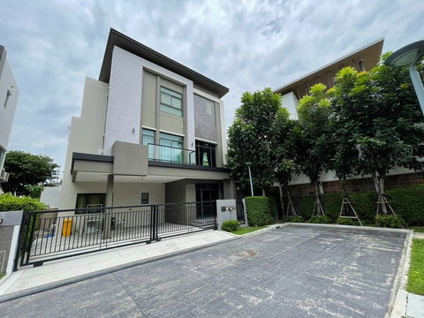 🧡💚(ขาย) บ้านหรูสุขุมวิท | 3 ชั้น หลังริม Private Zone | 28 ล้านบาท