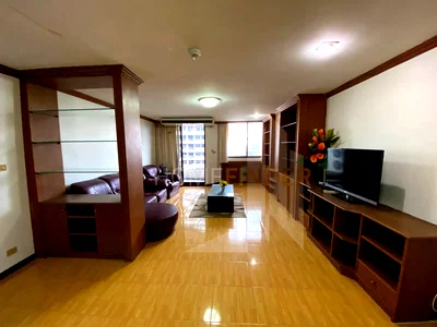 ขายคอนโด : Supalai Place 2 bedrooms, for sale