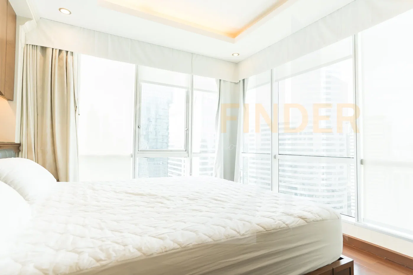 picture Sky Villas Condominium 3 bedrooms, for rent - 11/25