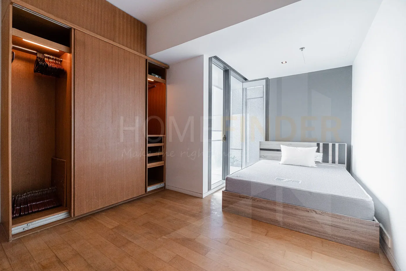 picture The Met 2 bedrooms, for sale - 3/9