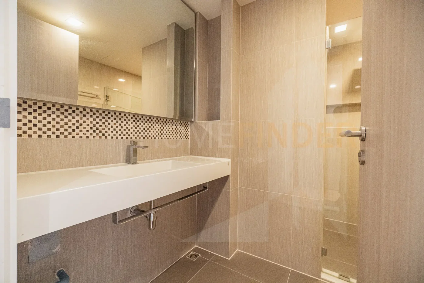 picture Downtown 49 3 bedrooms, for sale - 7/9