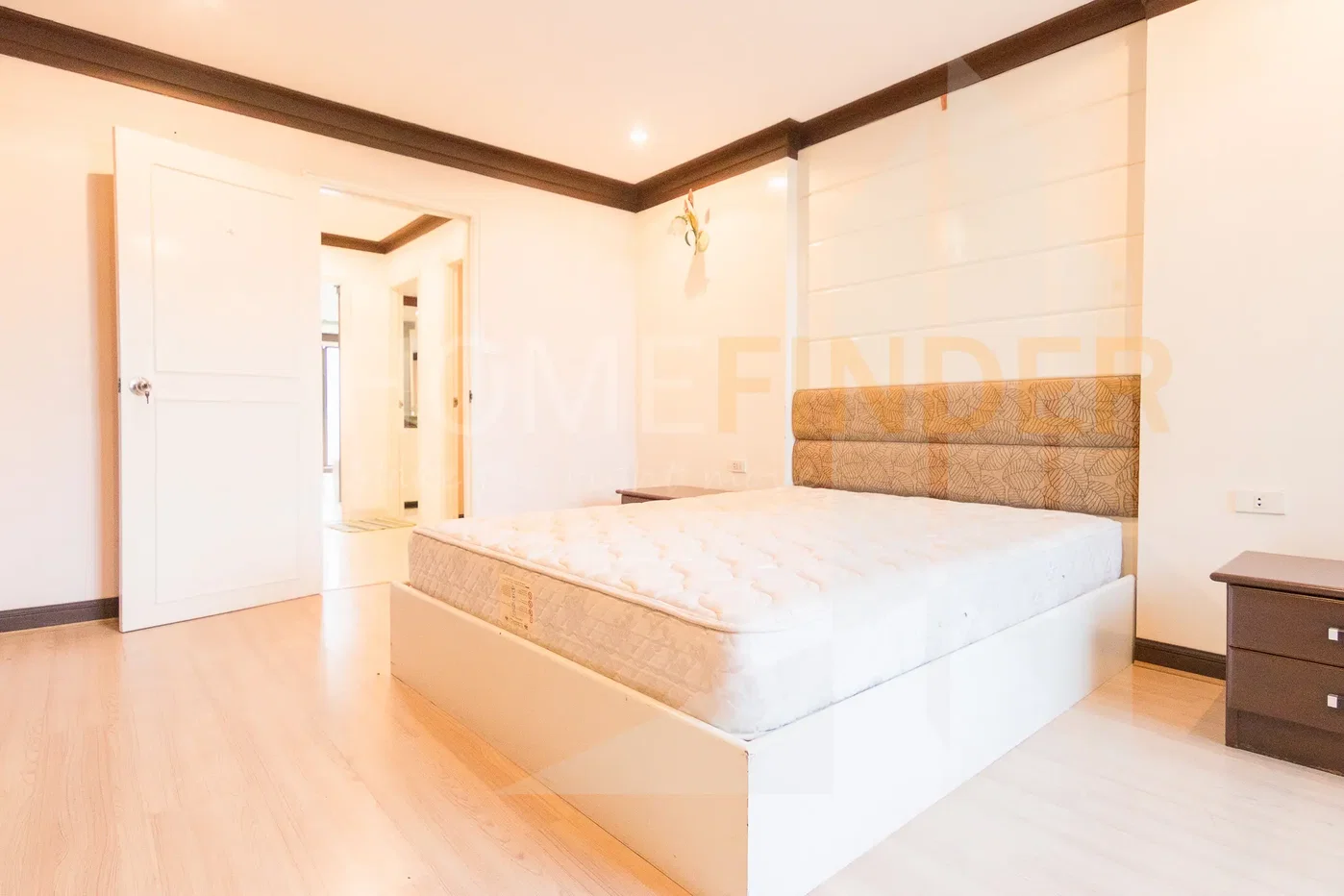 picture Regent on the Park 2 3 bedrooms, for rent - 4/13