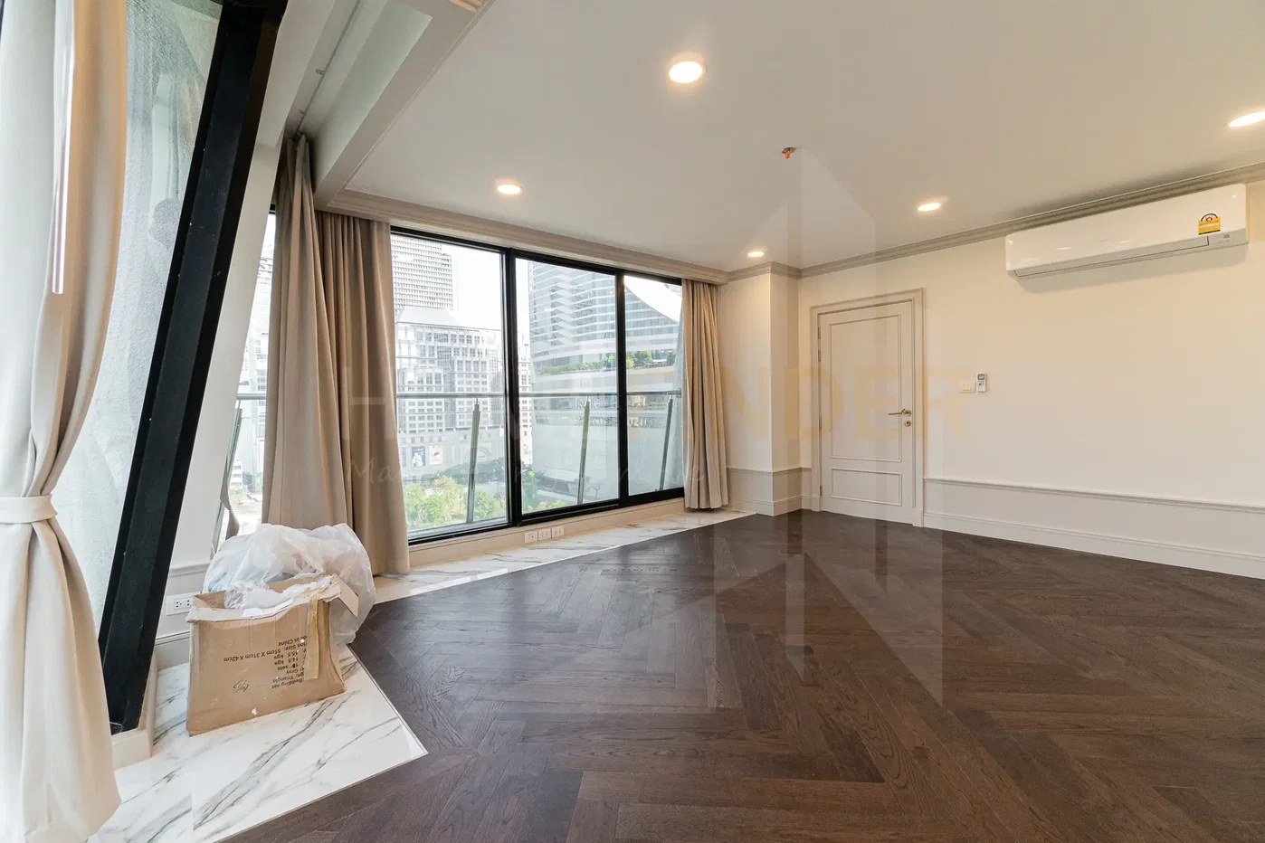 picture New House Condominium 3 bedrooms, for rent - 8/14